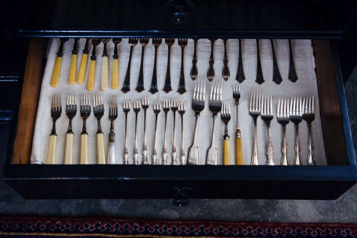 Storing silver cutlery store