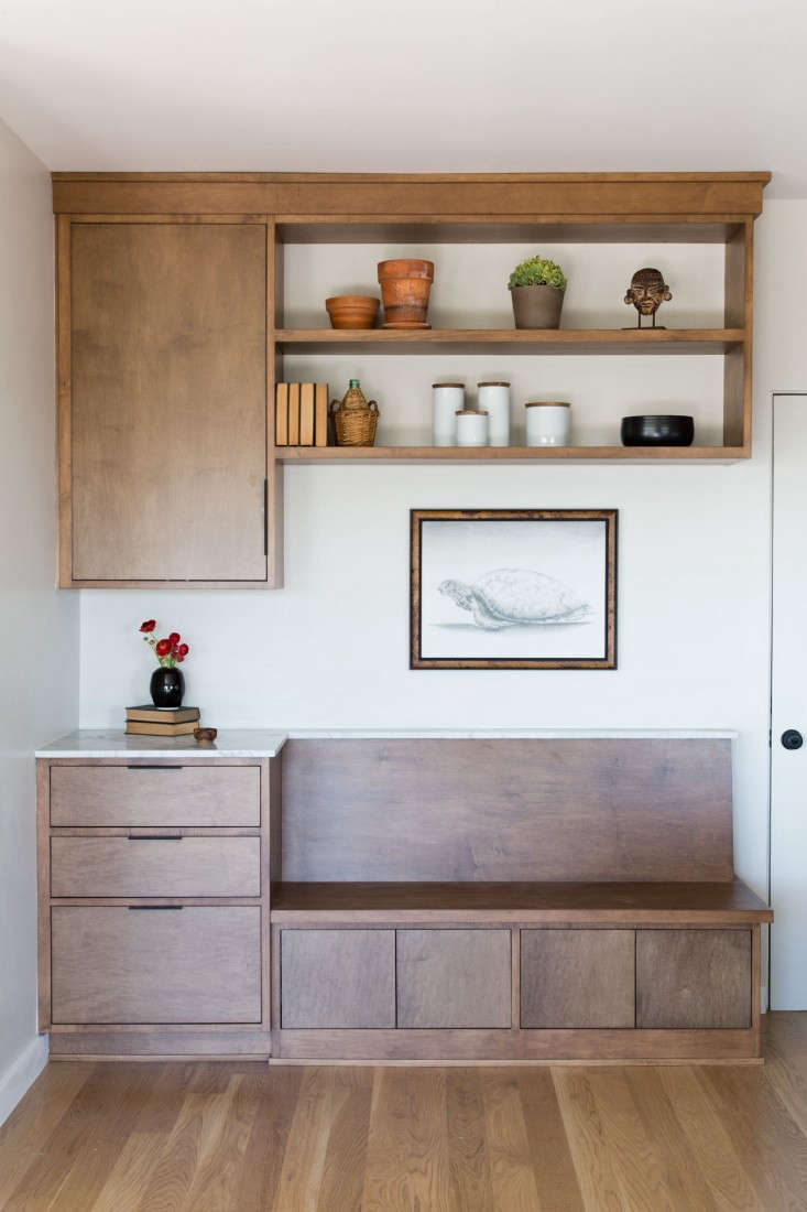 Entryway built in discount