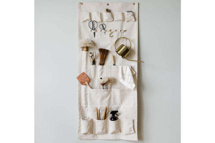 Canvas sales wall organizer