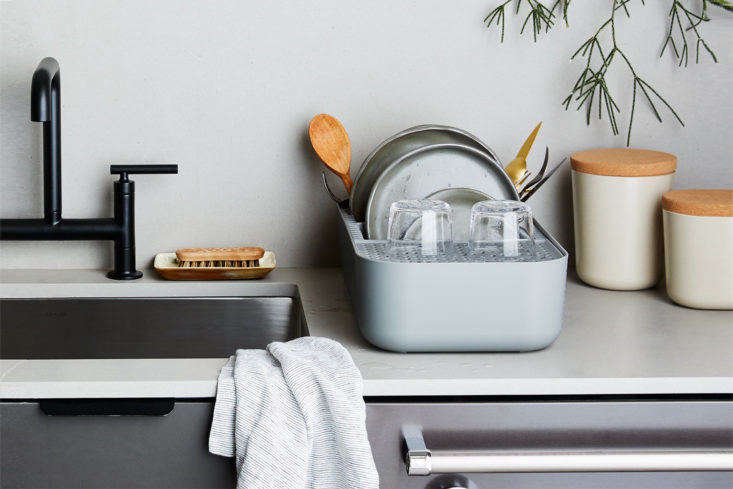 10 Editor-Approved Dish Drying Racks that Will Save Major Counter Space