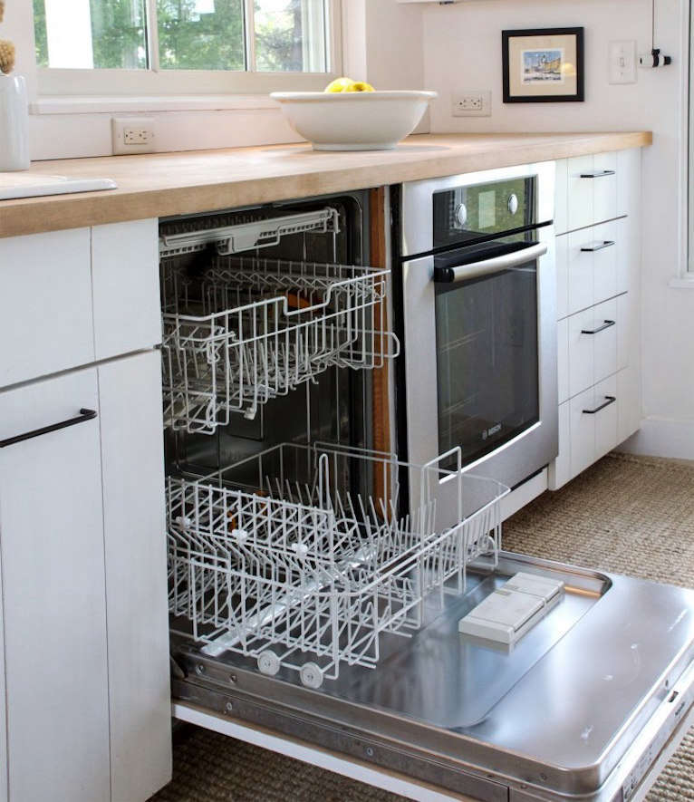 How To Deep Clean The Dishwasher, How Much Space Should Be Between Dishwasher And Cabinets