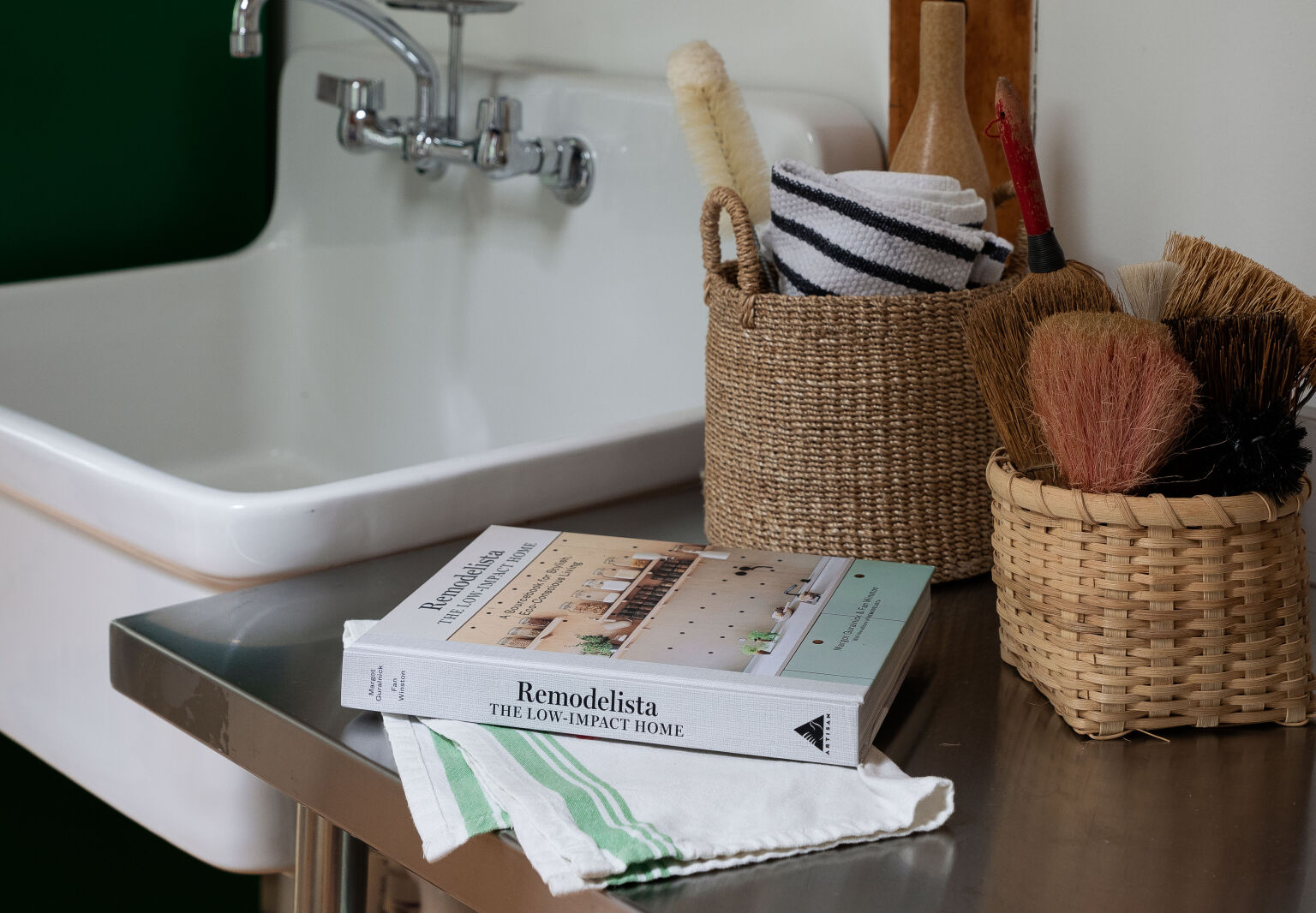 Remodelista Low-Impact Home Issue Cover Image, Volume 16 Issue 40, Photo by Justine Hand for Remodelista