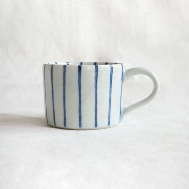 When we launched Remodelista 15 years ago, it was almost impossible to source the hauntingly beautiful housewares of Japan. Things have improved dramatically; here is one of our favorite sources for Japanese design. 

Makié in New York sells clothing for women and children as well as Japanese housewares like this  Striped Soup Mug by Japanese ceramicist Sunata Masami. 

✍️ Words by @fanwinston

#japanesedesign #japaneseart #japanesestyle #madeinjapan #japaneseculture